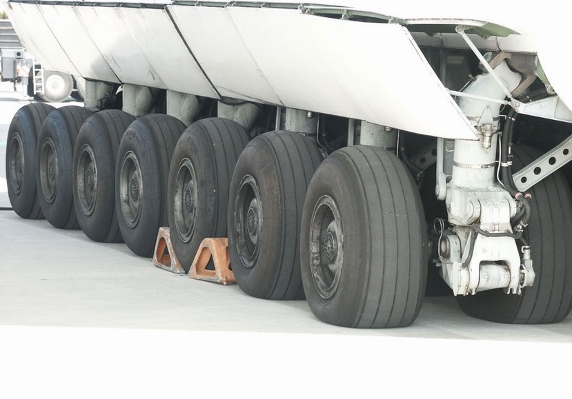 An 225 -Traind'atterissage