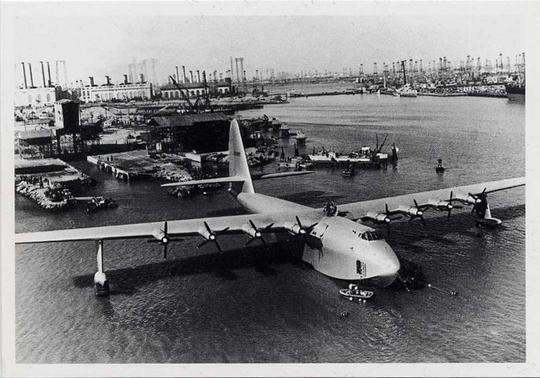 Hughes H-4 Hercules 